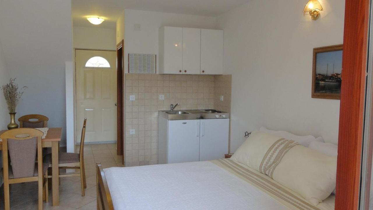 Villa Agava Vrboska Ruang foto